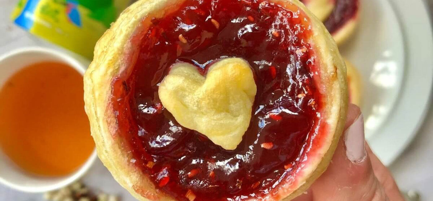 Apple & Raspberry Jam Tarts | Bake with Tea!