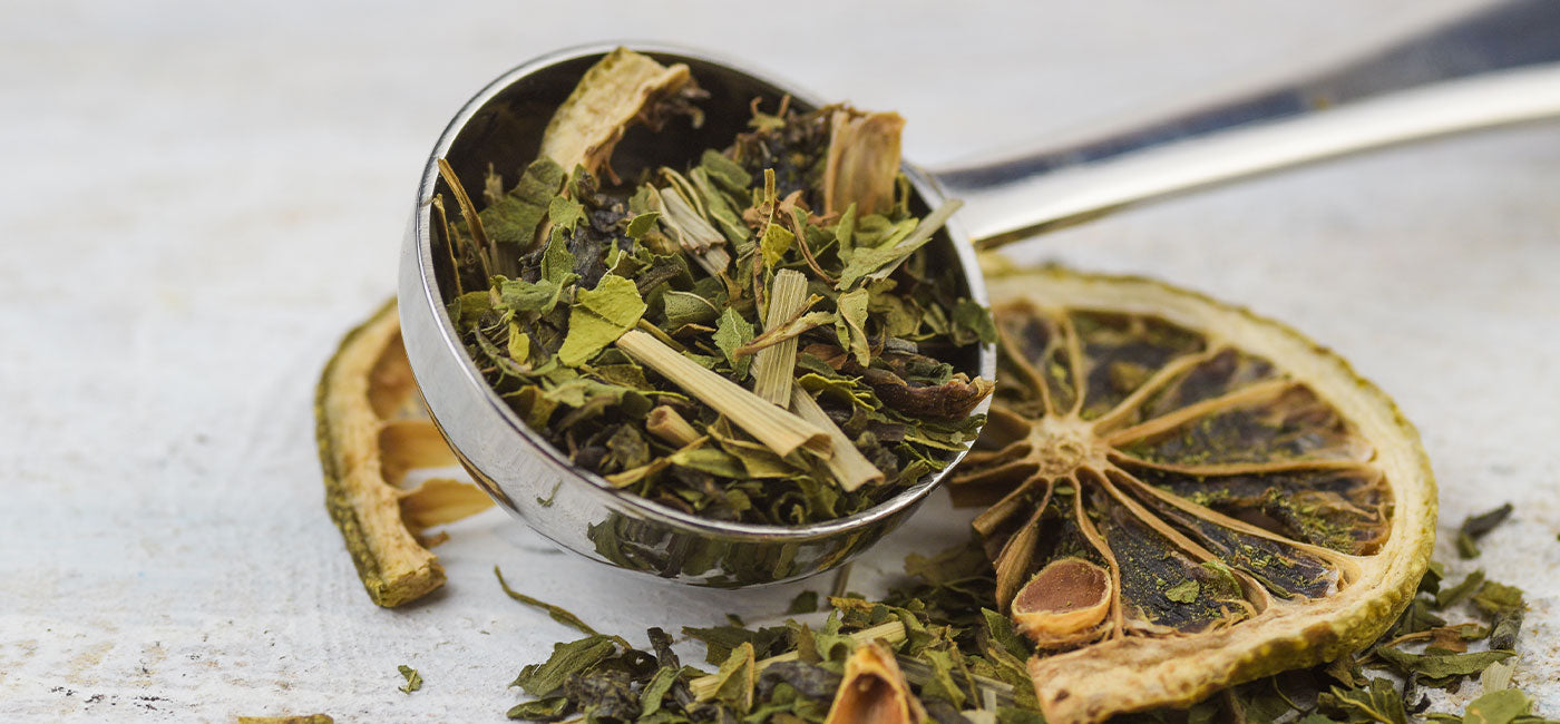 loose leaf green tea in spoon