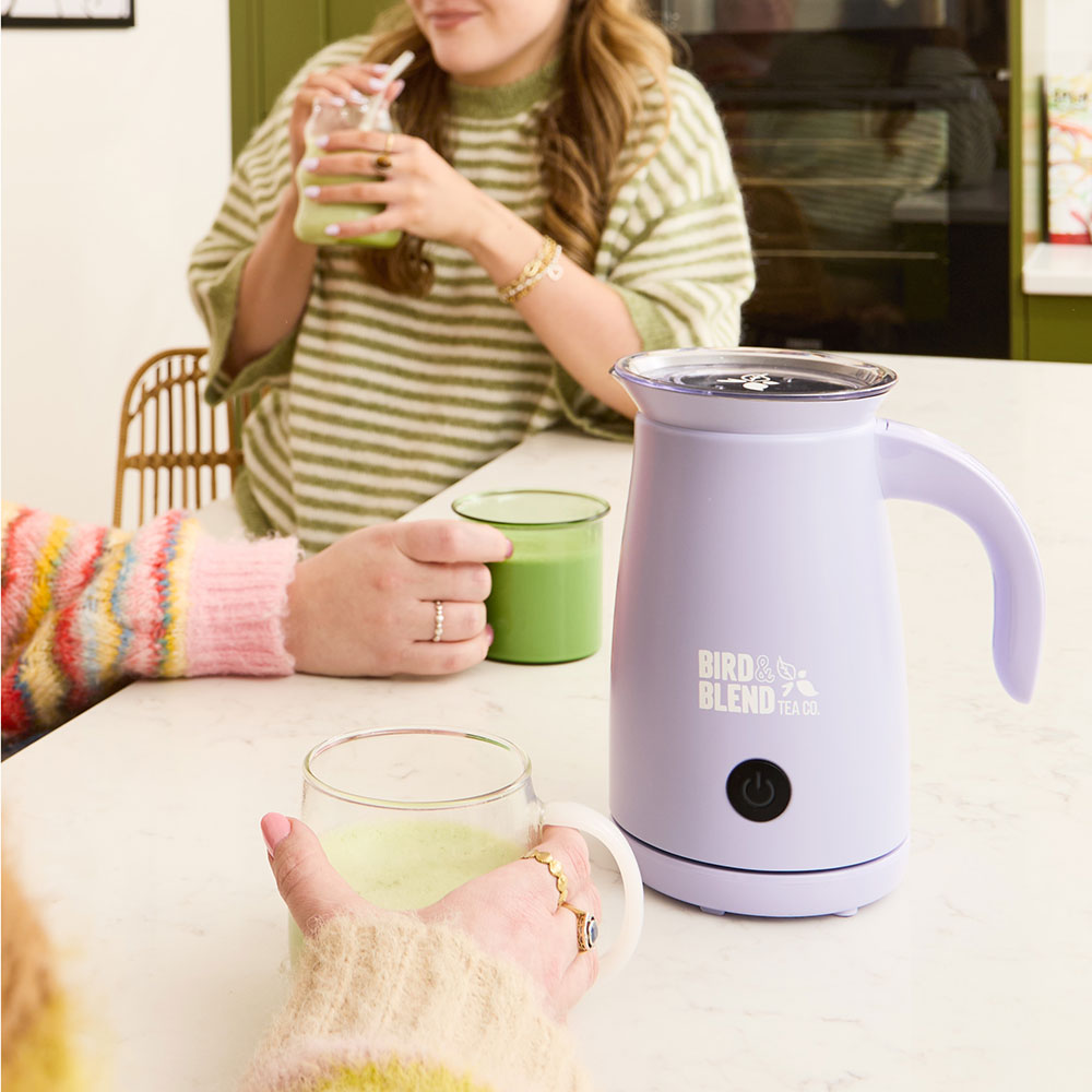 Load video: video of the Bird &amp; Blend Matcha Latte Magic Whisk