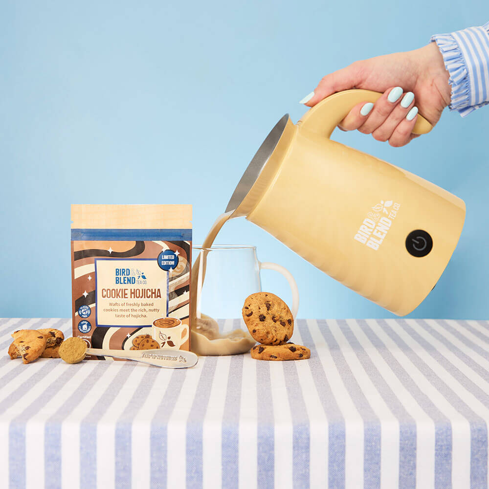 Cookie Hojicha tea powder pouch & latte pouring from bamboo magic whisk & spoon & cookie