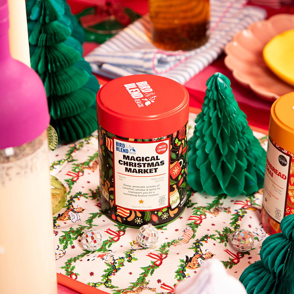  magical Christmas market 150g tea tin on table