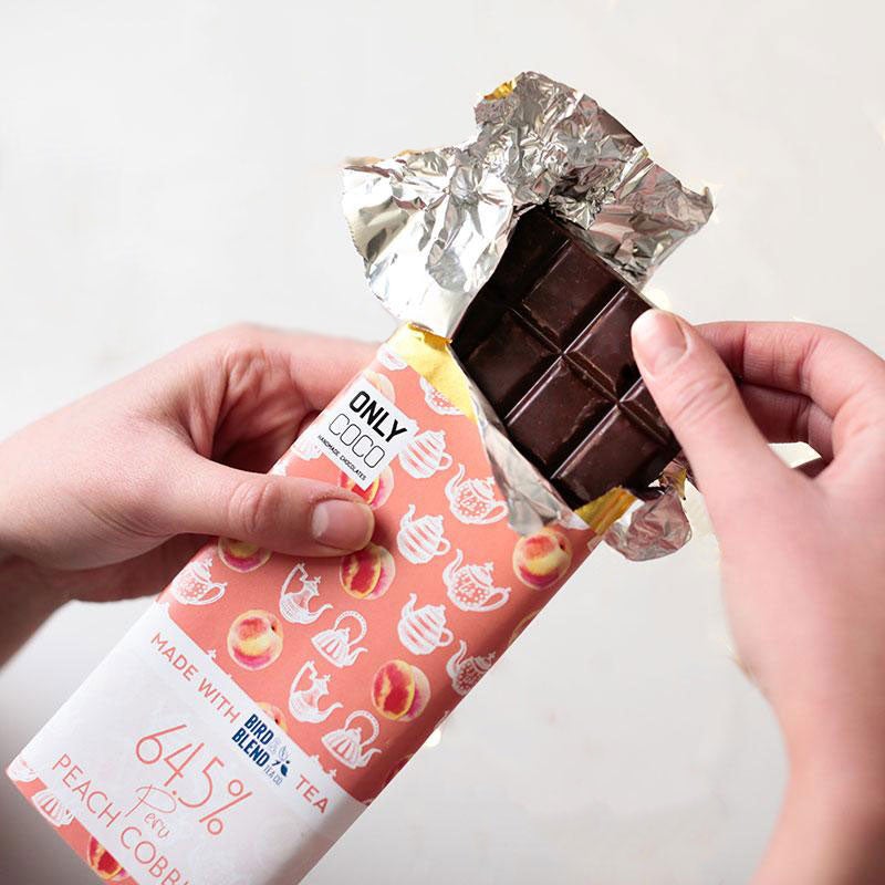 peach cobbler tea infused chocolate bar