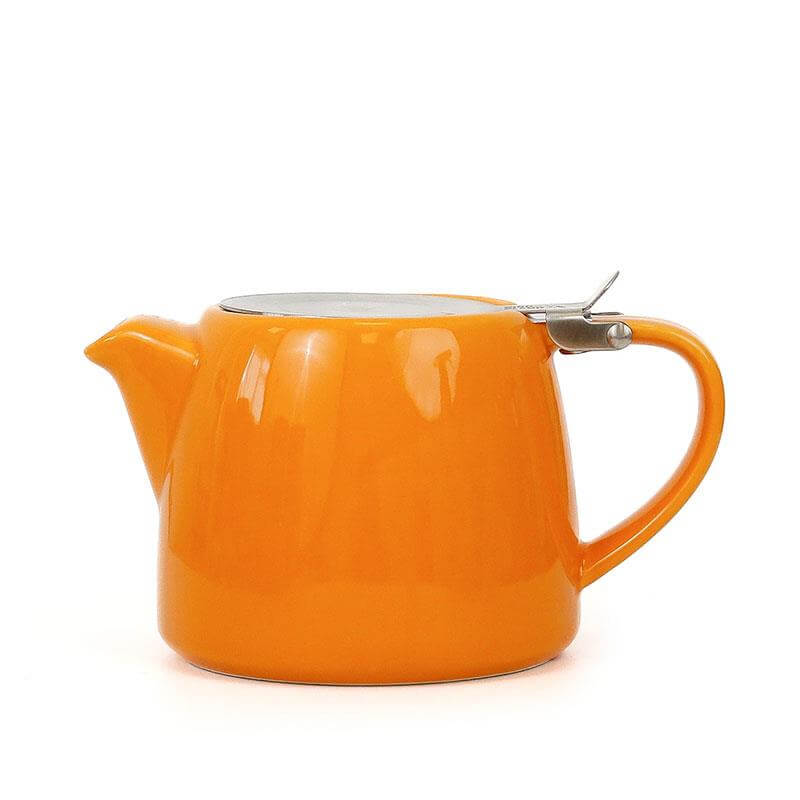 yellow loose leaf tea pot with infuser